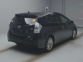 2014 Toyota Prius - Thumbnail