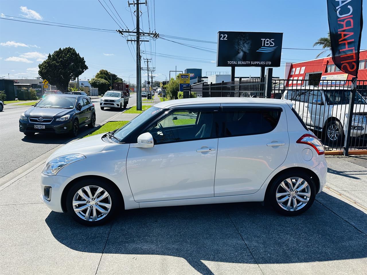 2016 Suzuki SWIFT