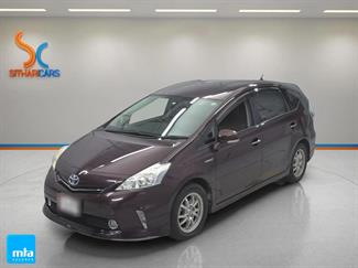 2014 Toyota Prius - Thumbnail