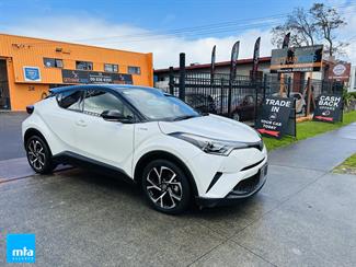 2018 Toyota C-HR - Thumbnail