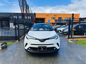 2018 Toyota C-HR - Thumbnail