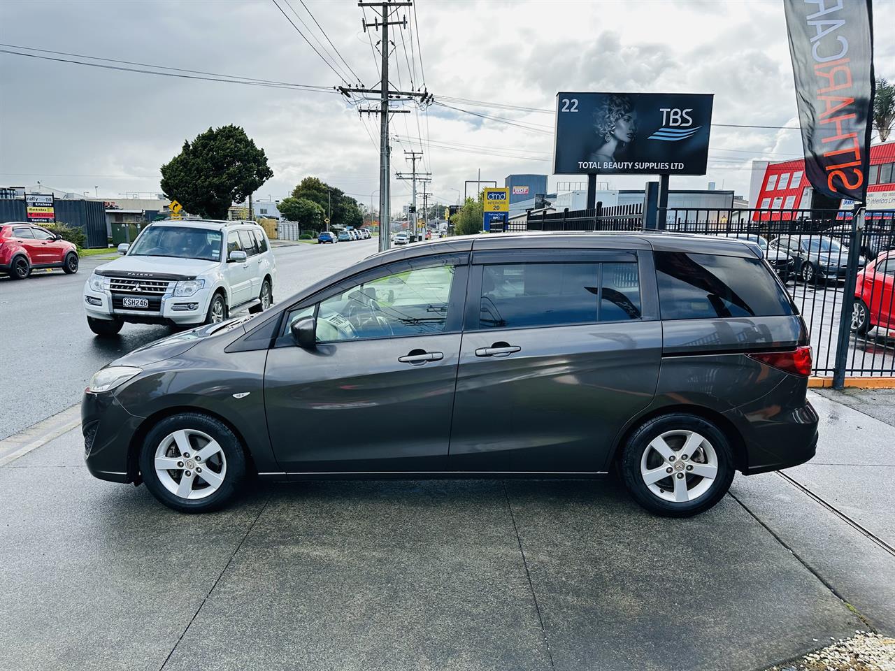 2016 Mazda Premacy