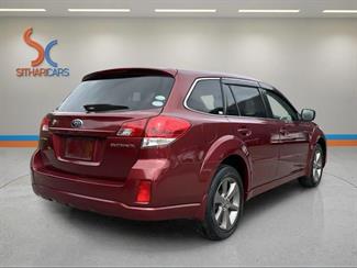 2013 Subaru Outback - Thumbnail