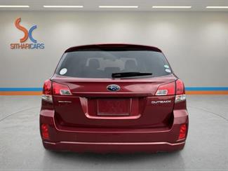 2013 Subaru Outback - Thumbnail