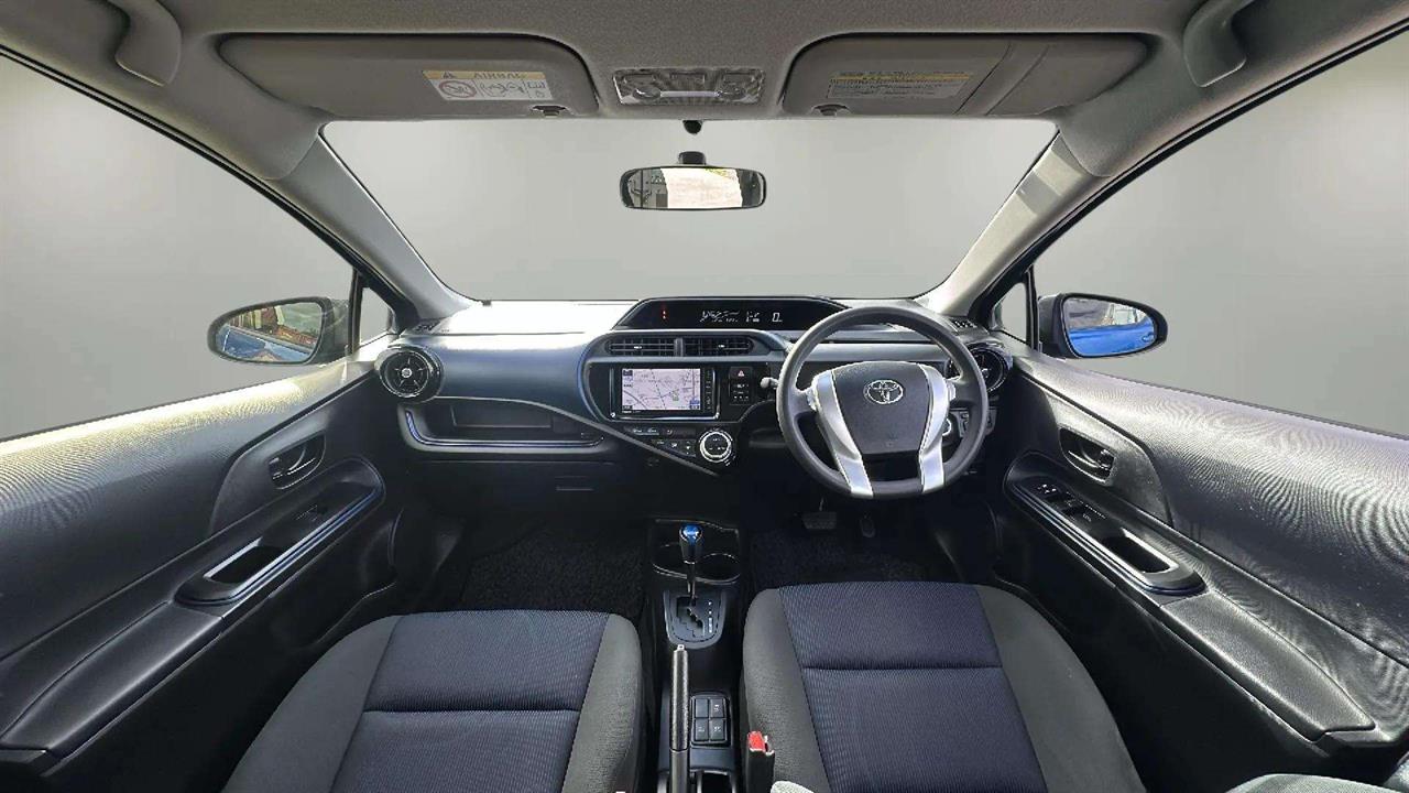 2015 Toyota AQUA