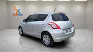 2012 Suzuki SWIFT - Thumbnail