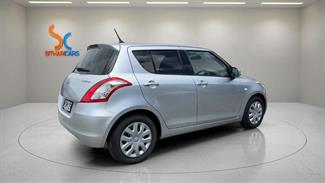 2012 Suzuki SWIFT - Thumbnail