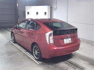 2014 Toyota Prius - Thumbnail