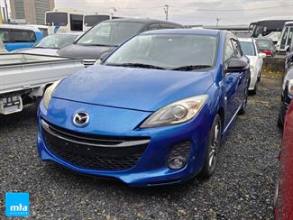 2013 Mazda Axela - Thumbnail