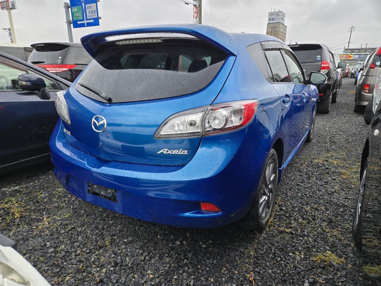 2013 Mazda Axela