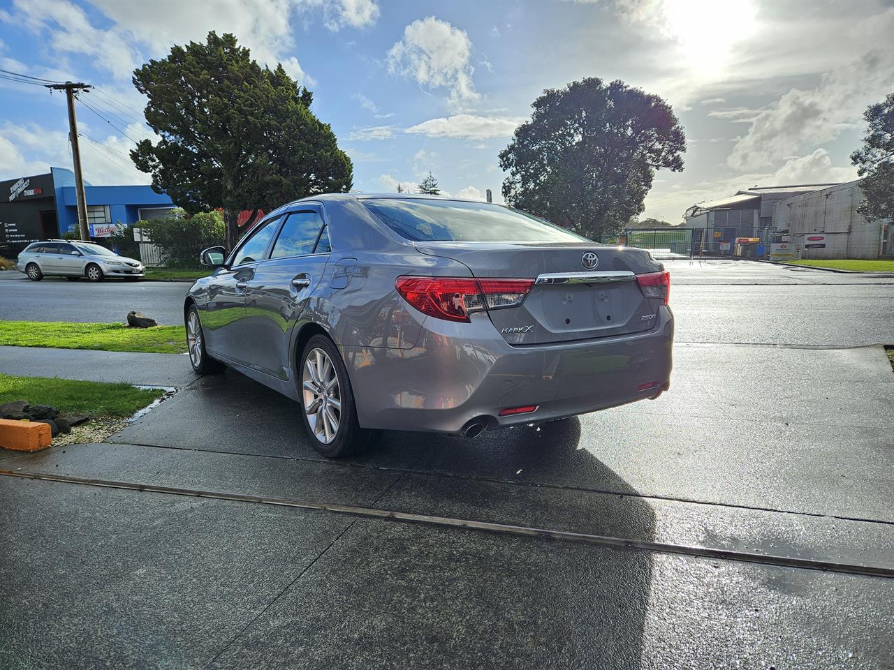 2013 Toyota Markx