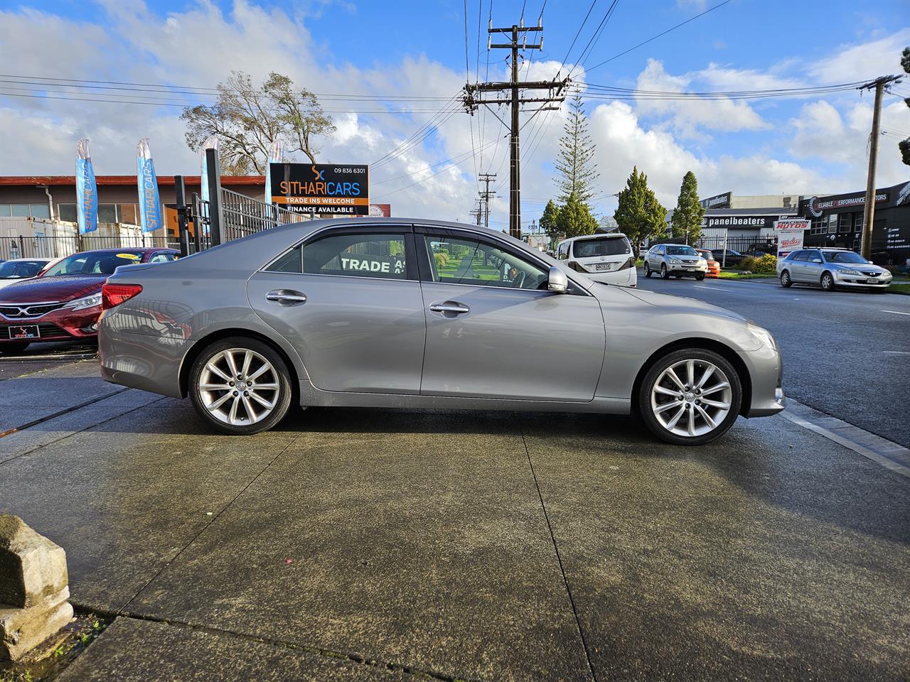 2013 Toyota Markx