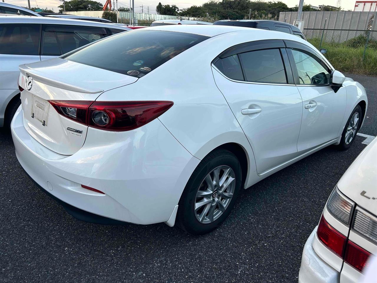 2014 Mazda Axela