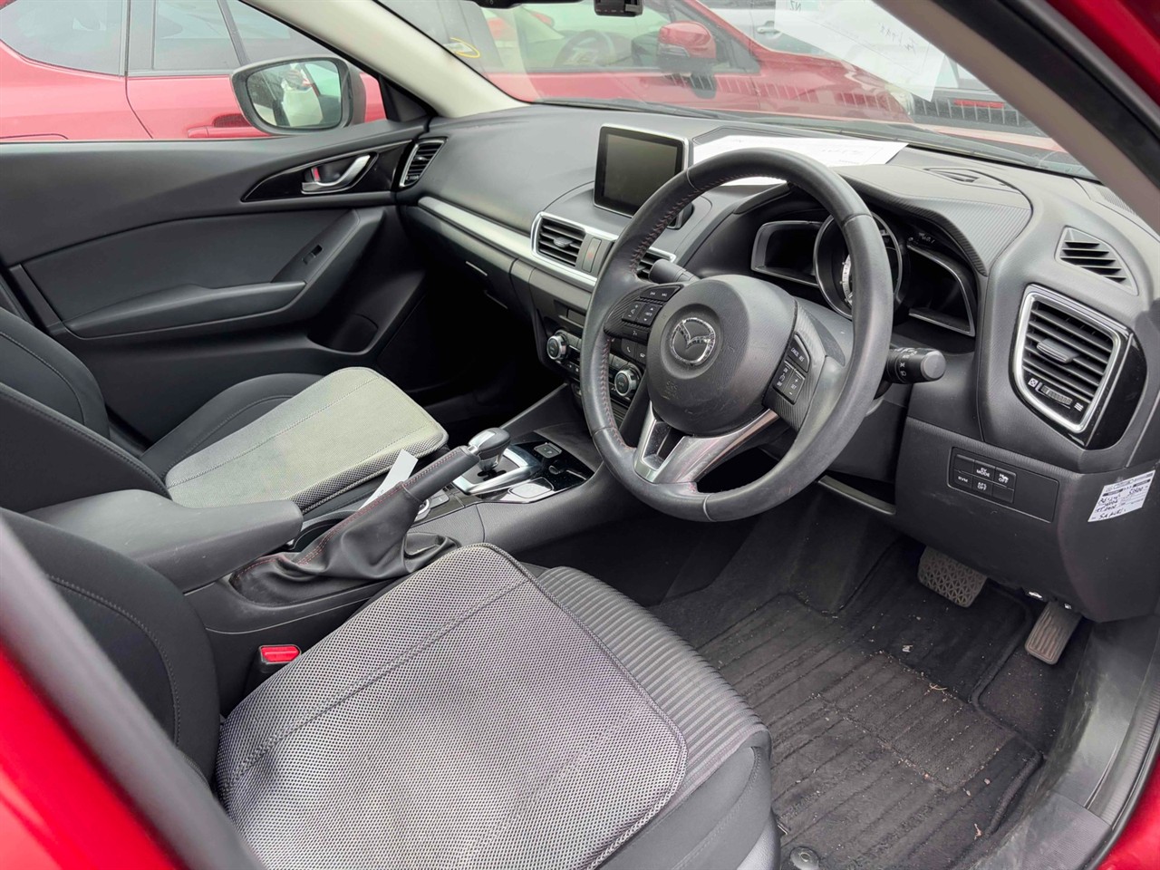 2014 Mazda Axela