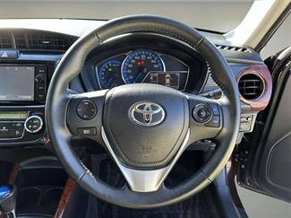 2015 Toyota Corolla - Thumbnail