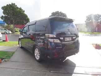 2010 Toyota VELLFIRE - Thumbnail