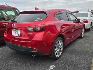 2016 Mazda Axela - Thumbnail