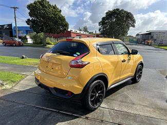 2015 Nissan JUKE - Thumbnail