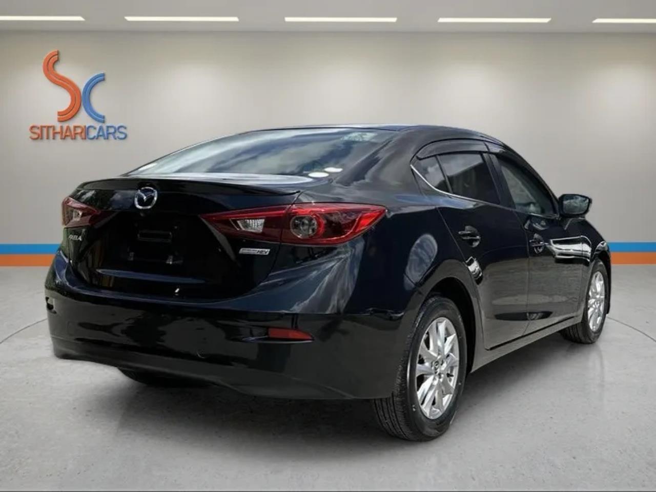 2013 Mazda Axela