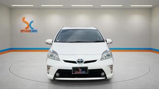 2014 Toyota Prius - Thumbnail