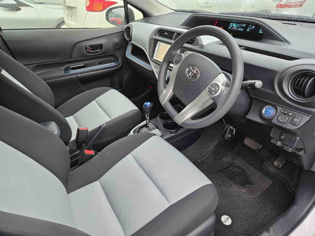 2014 Toyota AQUA