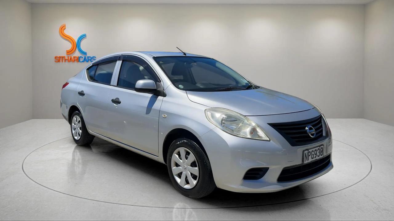 2015 Nissan LATIO