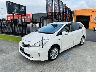 2013 Toyota Prius - Thumbnail