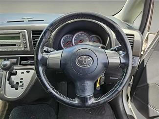 2008 Toyota WISH - Thumbnail