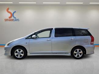 2008 Toyota WISH - Thumbnail