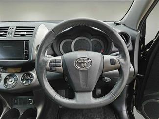 2013 Toyota RAV4 - Thumbnail