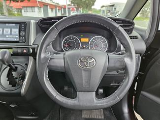 2012 Toyota WISH - Thumbnail