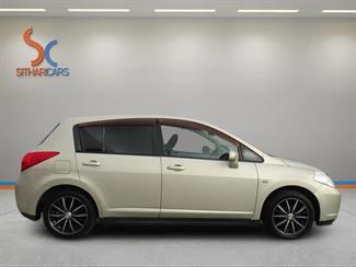 2005 Nissan Tiida - Thumbnail