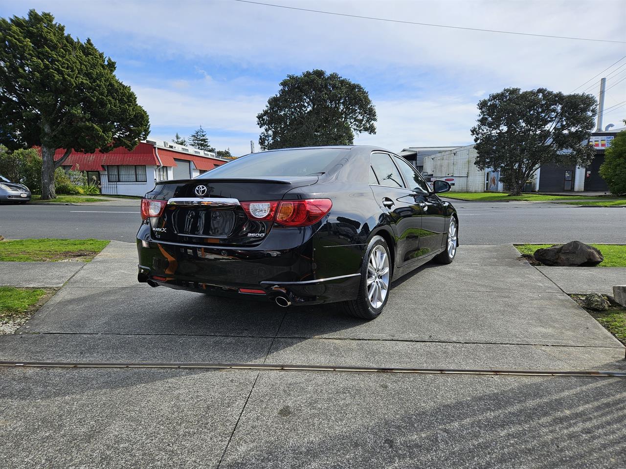 2011 Toyota Mark-X