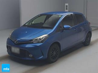 2015 Toyota Vitz - Thumbnail