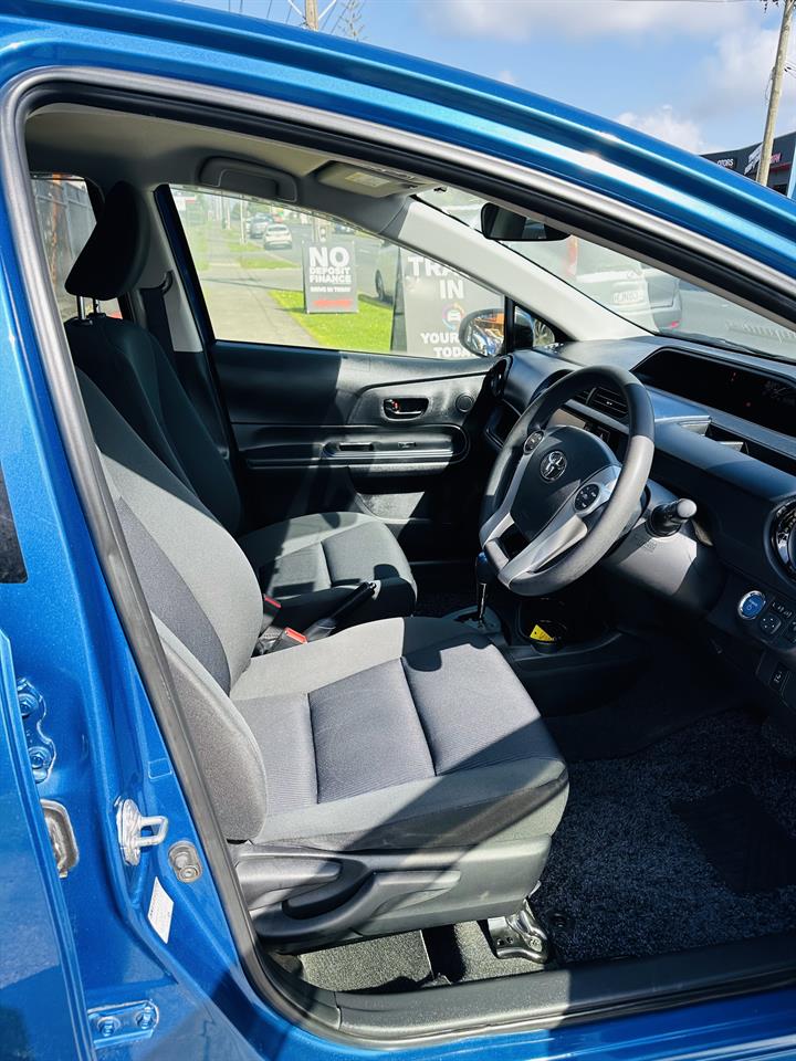 2015 Toyota AQUA