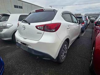 2015 Mazda Demio - Thumbnail