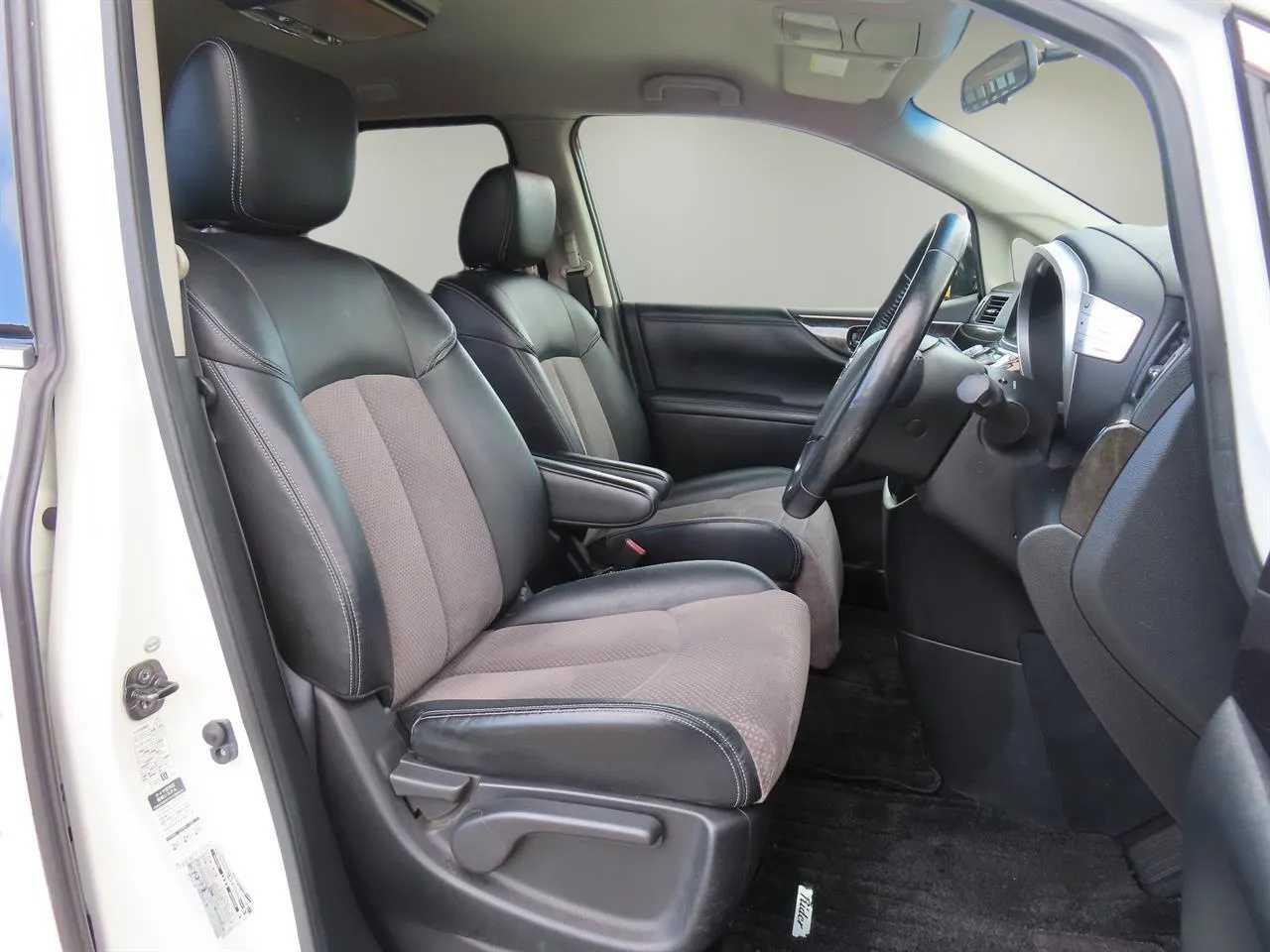 2011 Nissan Elgrand