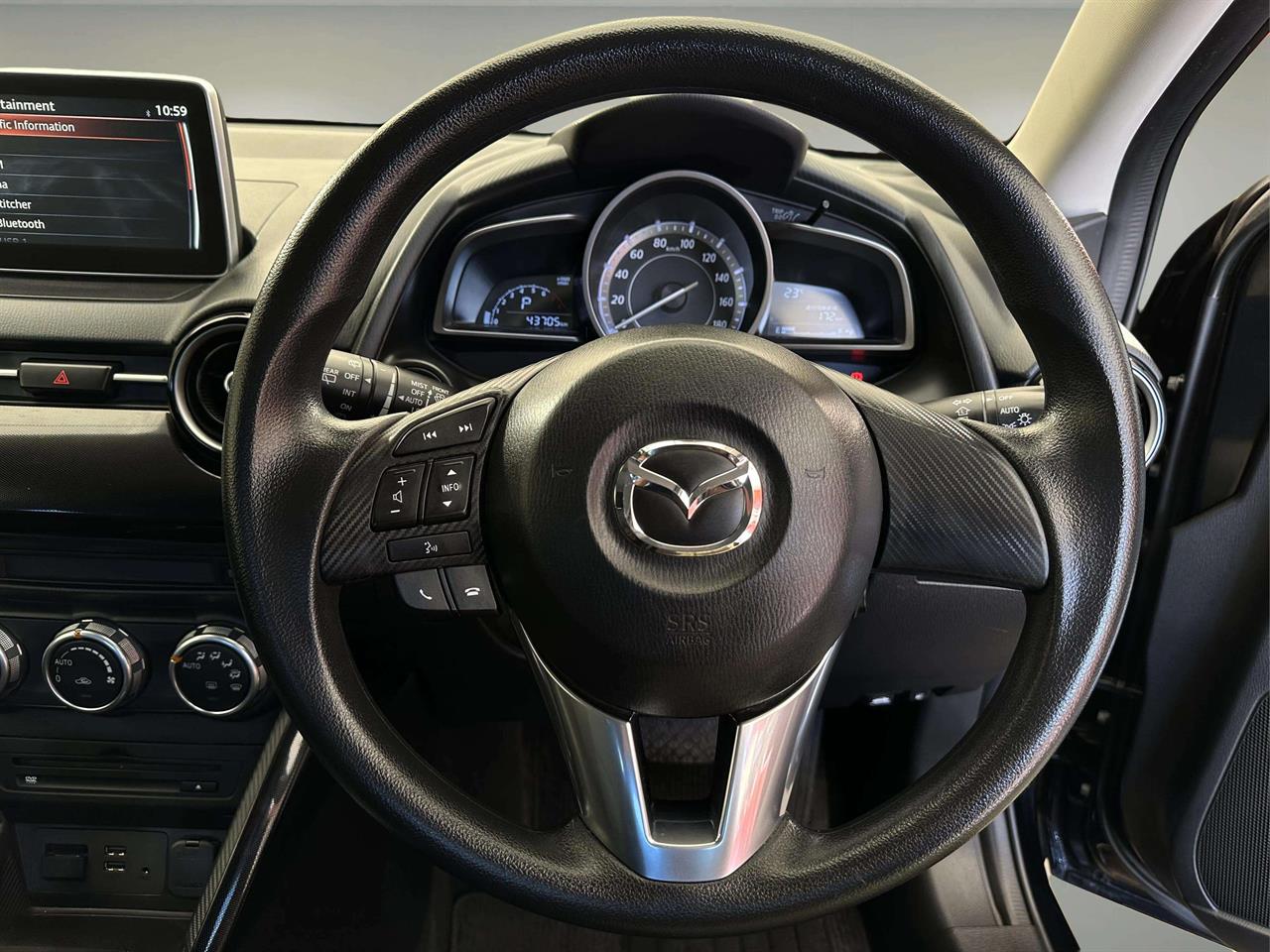 2016 Mazda Demio