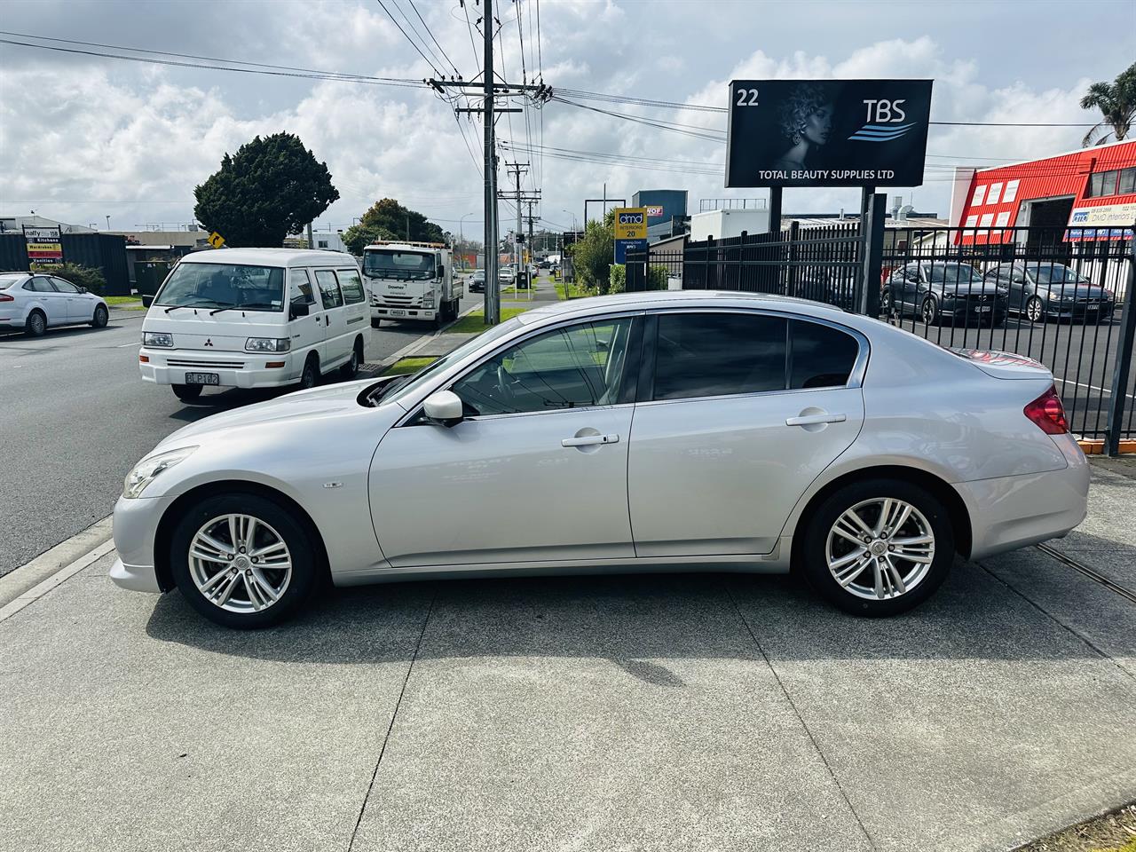 2014 Nissan Skyline