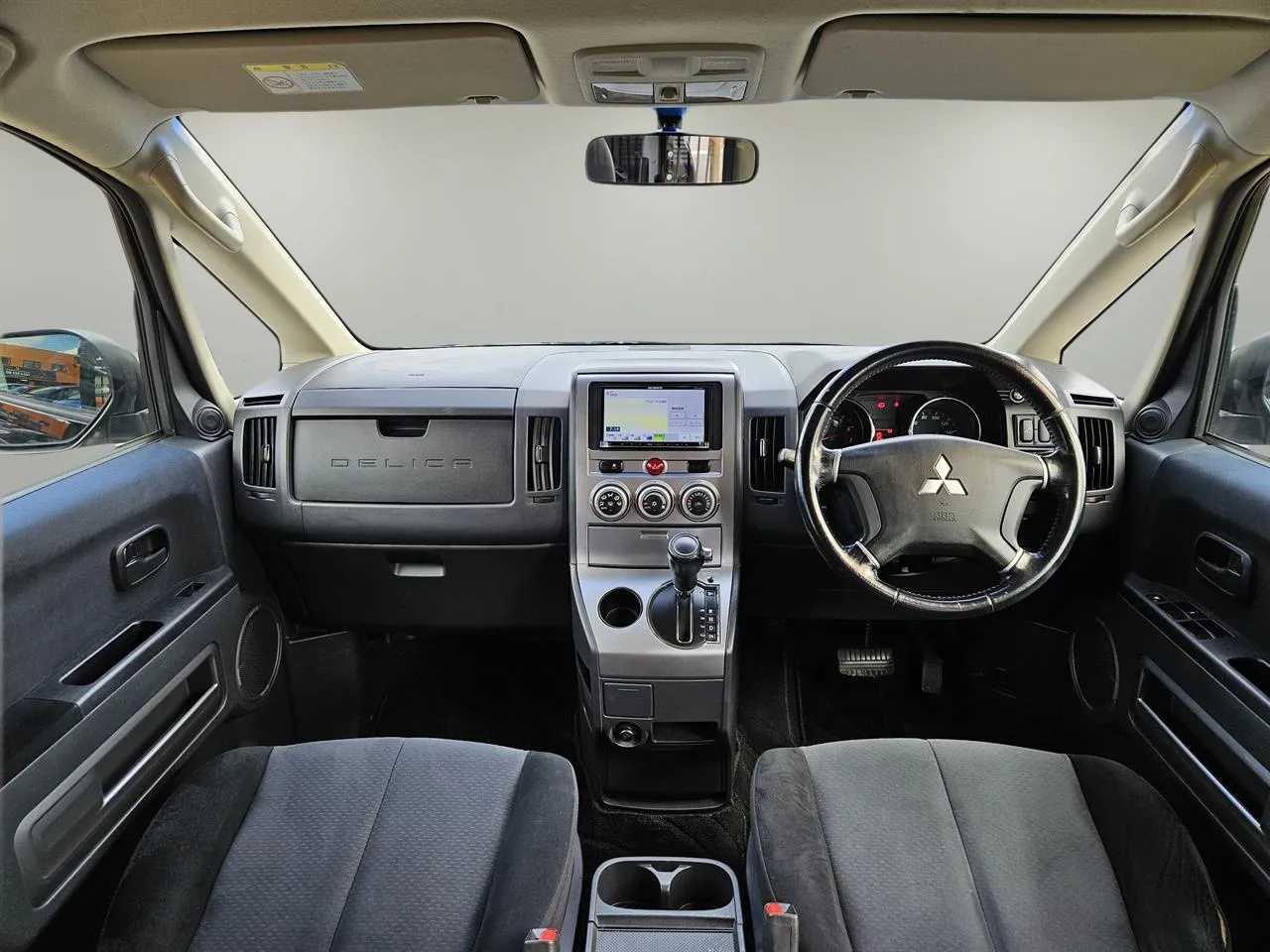 2011 Mitsubishi Delica