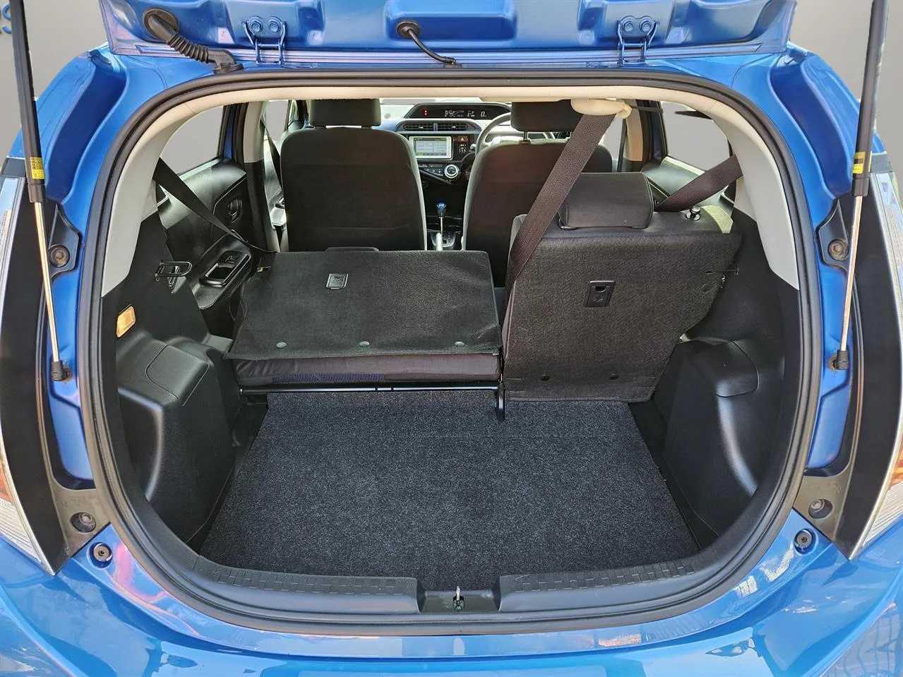 2015 Toyota AQUA