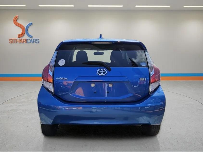 2015 Toyota AQUA