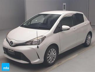 2015 Toyota Vitz - Thumbnail