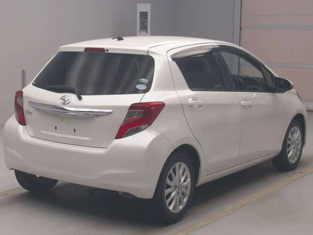 2015 Toyota Vitz