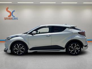 2018 Toyota C-HR - Thumbnail