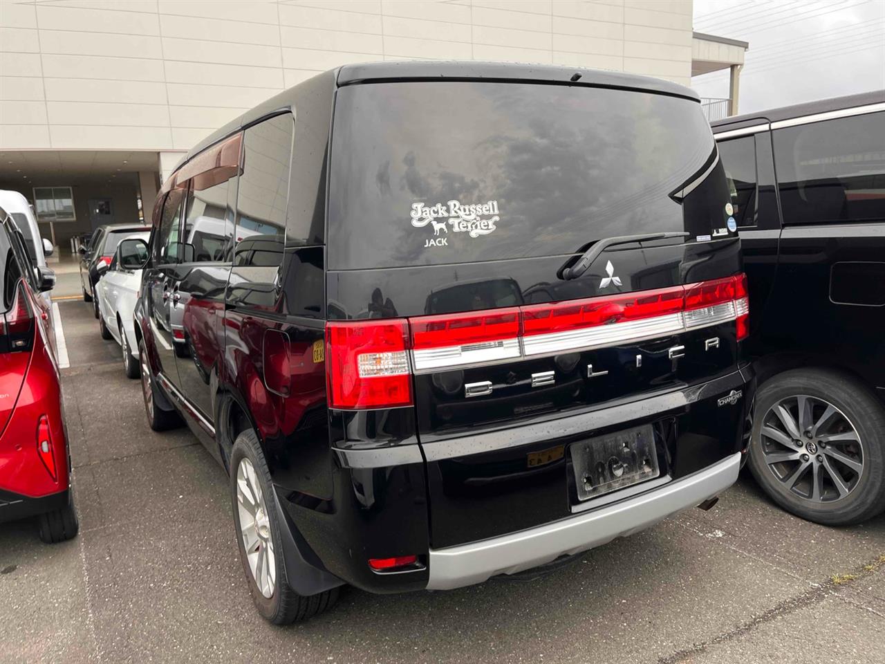 2012 Mitsubishi Delica