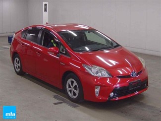 2014 Toyota Prius - Thumbnail