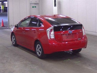 2014 Toyota Prius - Thumbnail