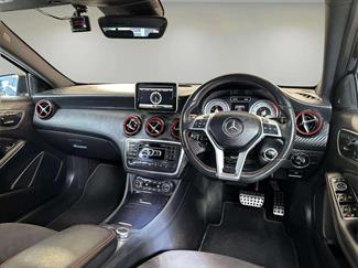 2015 Mercedes-Benz A250 - Thumbnail