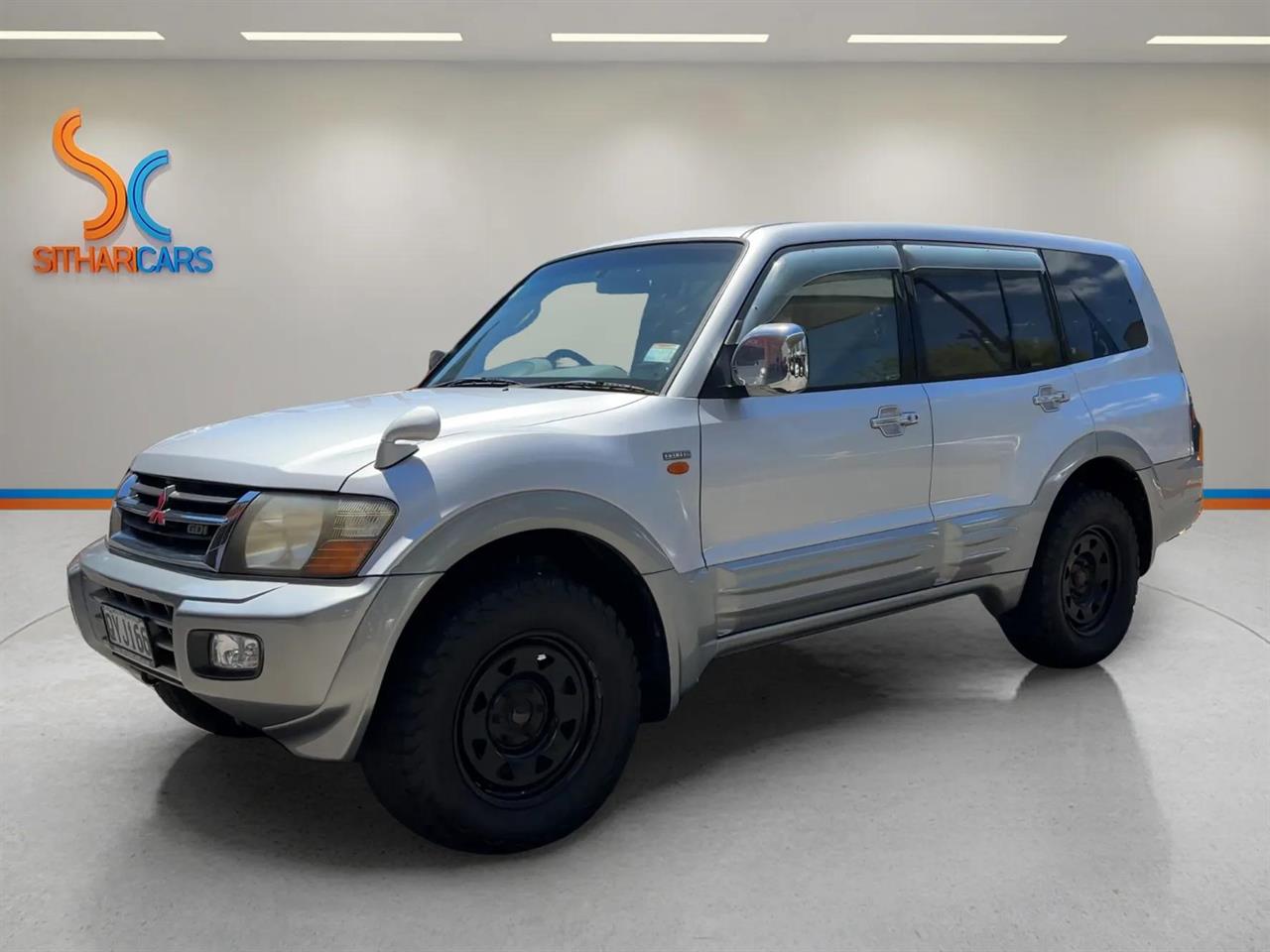 2000 Mitsubishi Pajero